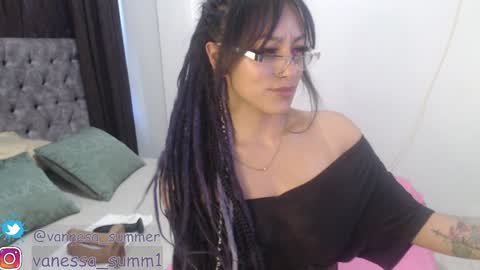 Snapshot of vannesa_summer chatting on 01.01.25 Vannesa Summer online show from 01.01.25
