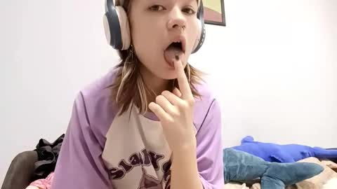 Viola online show from 10.05.25