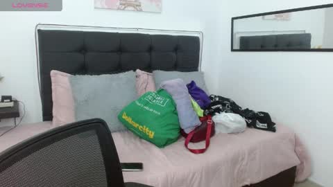 vane online show from 04.03.26