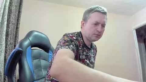 Snapshot of vano_822 chatting on 11.05.25 vano_822 online show from 11.05.25