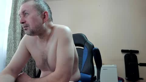 Snapshot of vano_822 chatting on 04.27.26 vano_822 online show from 04.27.26