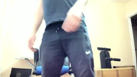 Snapshot of vano_822 chatting on 05.28.26 vano_822 online show from 05.28.26