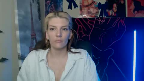 Snapshot of vanrey_ chatting on 05.06.26 Vanessa online show from 05.06.26