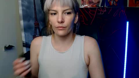 Snapshot of vanrey_ chatting on 05.16.26 Vanessa online show from 05.16.26