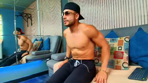 Vans Ross online show from 03.31.26