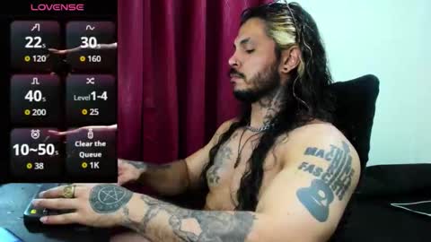 vanvelckan_ online show from 09.23.25