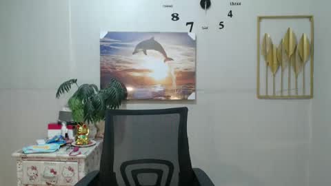 Snapshot of vanxxx2005 chatting on 12.15.24 vanxxx2005 online show from 12.15.24