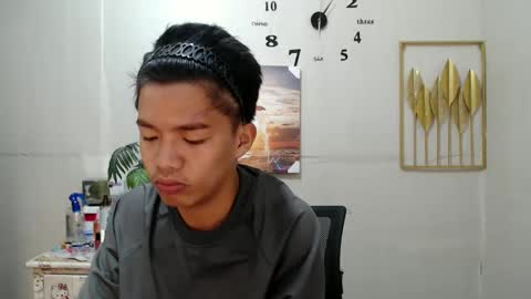 Snapshot of vanxxx2005 chatting on 01.06.25 vanxxx2005 online show from 01.06.25