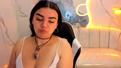 Live 800am 200pm COLOMBIAN HOUR online show from 11.06.25