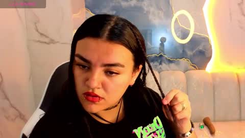 Live 800am 200pm COLOMBIAN HOUR online show from 11.08.25