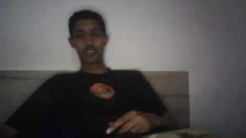 Snapshot of vara_virgem chatting on 12.24.24 vara_virgem online show from 12.24.24