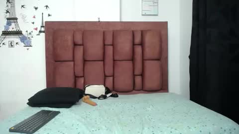 Snapshot of varascot chatting on 02.15.26 varascot online show from 02.15.26