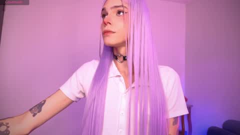  Varya Ferreira - independent model  online show from 03.04.25