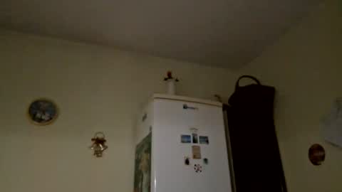 Snapshot of vasisexyi chatting on 06.25.26 Vasi Sexyi online show from 06.25.26