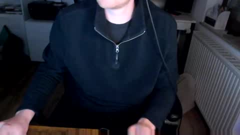 Snapshot of vaslo08 chatting on 04.14.26 Vaslo online show from 04.14.26