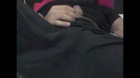 Snapshot of vavava0000 chatting on 11.15.25 HORNY ROCK online show from 11.15.25