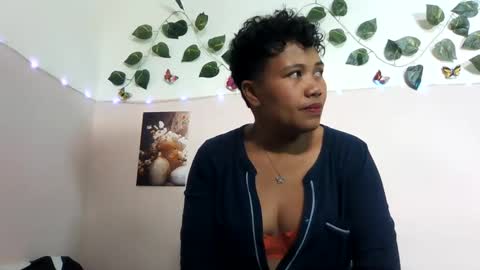 Vayannah online show from 06.11.26