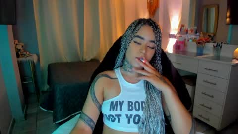 Vayolett Bass online show from 04.02.26