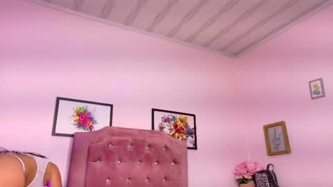 Snapshot of vaythiare_stone chatting on 07.04.26 Vaythiare online show from 07.04.26