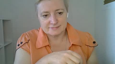 Snapshot of vea_motty chatting on 02.01.26 vea_motty online show from 02.01.26