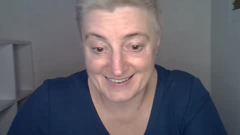 Snapshot of vea_motty chatting on 02.18.26 vea_motty online show from 02.18.26