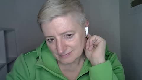 Snapshot of vea_motty chatting on 03.02.26 vea_motty online show from 03.02.26