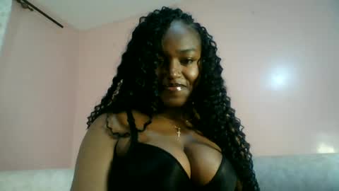 Snapshot of vee_quest chatting on 06.16.26 vee_quest online show from 06.16.26