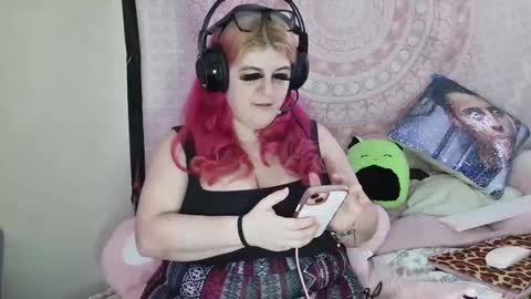 Veronica Lehane online show from 01.24.25