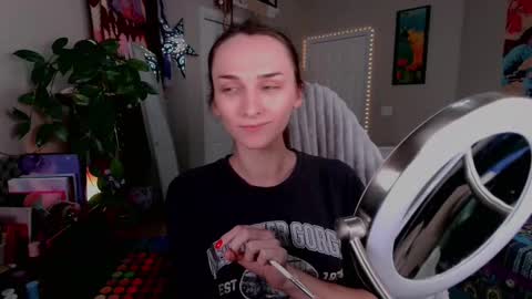 Violet Weatherbee online show from 02.12.25