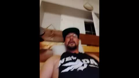 Snapshot of vegasdadbod chatting on 05.07.26 vegasdadbod online show from 05.07.26
