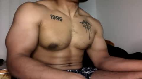 Vegas Love online show from 11.08.25