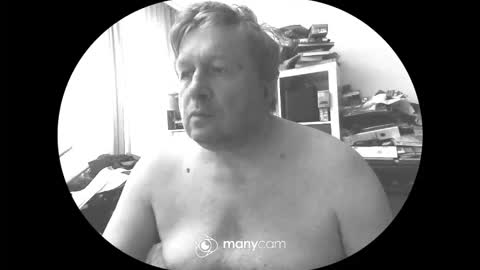 Snapshot of vejun2025 chatting on 05.17.26 vejun2025 online show from 05.17.26