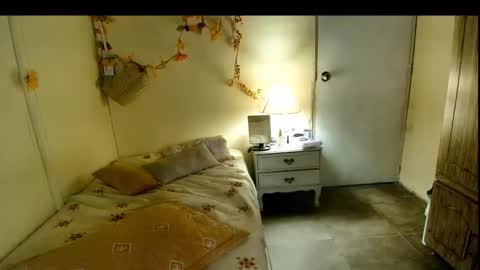 Snapshot of veka_lourens chatting on 09.22.25 veka_lourens online show from 09.22.25