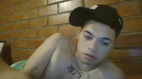 velasmanu1 online show from 10.24.25