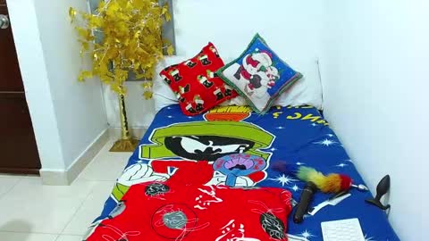 velk_hot1 online show from 12.20.25