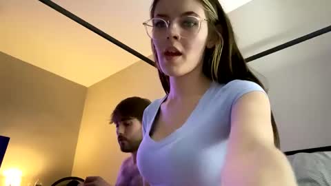 Snapshot of velmaxshaggy chatting on 03.05.25 velmaxshaggy online show from 03.05.25