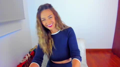 Snapshot of velourmuse chatting on 06.06.26 Sara online show from 06.06.26