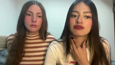 Snapshot of velvet__moon chatting on 04.26.26 Sophi online show from 04.26.26