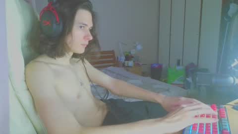 Snapshot of velvet_bunnies chatting on 01.08.25 Velvet bunniess online show from 01.08.25