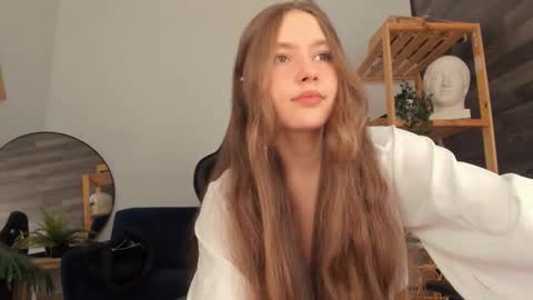 velvet_cherry online show from 11.20.25