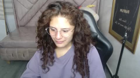 velvet_moon_v online show from 11.24.25