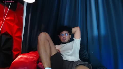 velvet_nigths online show from 06.05.26