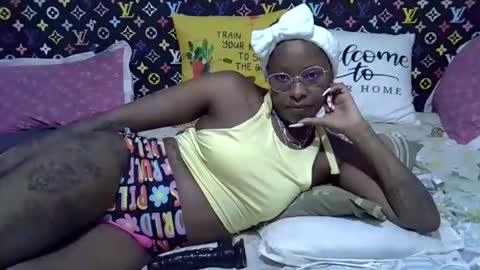 Snapshot of velvet_temptress chatting on 01.12.26 velvet online show from 01.12.26