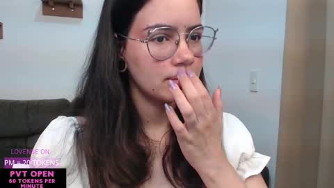 Snapshot of velvetcrystal chatting on 09.24.25  Crystal         PVT OPEN online show from 09.24.25