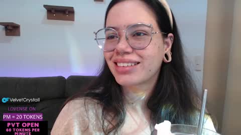 Snapshot of velvetcrystal chatting on 09.29.25  Crystal         PVT OPEN online show from 09.29.25