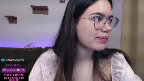 Snapshot of velvetcrystal chatting on 10.27.25  Crystal         PVT OPEN online show from 10.27.25