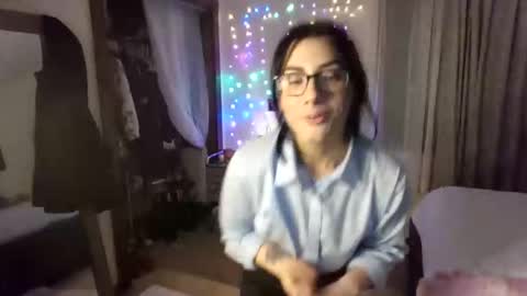 Snapshot of velvetkitten19 chatting on 02.20.26 Kitty online show from 02.20.26