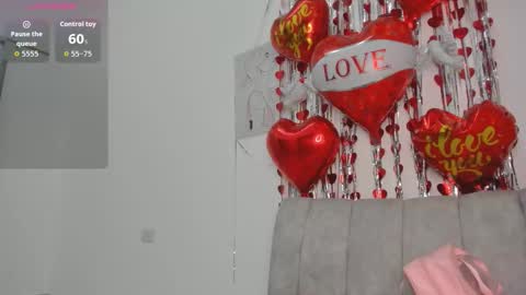 Snapshot of velvetluna_ chatting on 02.19.26 Velvetluna online show from 02.19.26