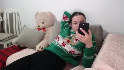 velvetmoon123 online show from 12.15.25