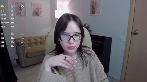 Snapshot of velvetmoore chatting on 12.01.24 Hii Im new here online show from 12.01.24
